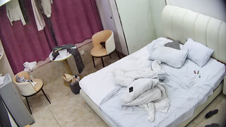 公寓酒店 人不可貌像 大哥居然搞了个花臂纹身妹 该说不说 这妞是真漂亮 脸蛋身材皮肤 特别是奶子真大 (2)